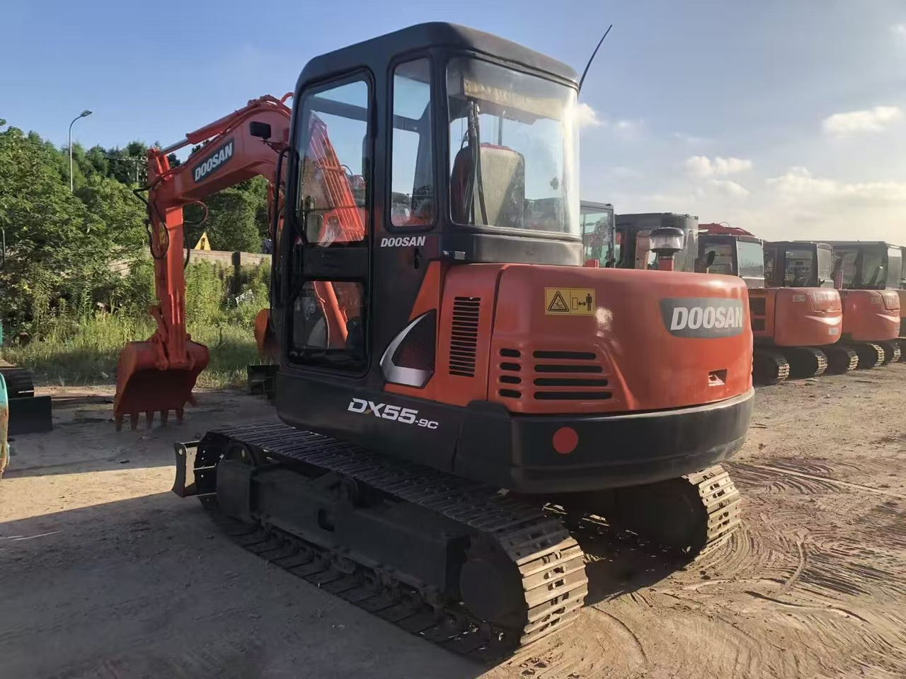 Doosan DX55 - حفارات زحافة: صور 4 Doosan DX55 - حفارات زحافة: صور 4