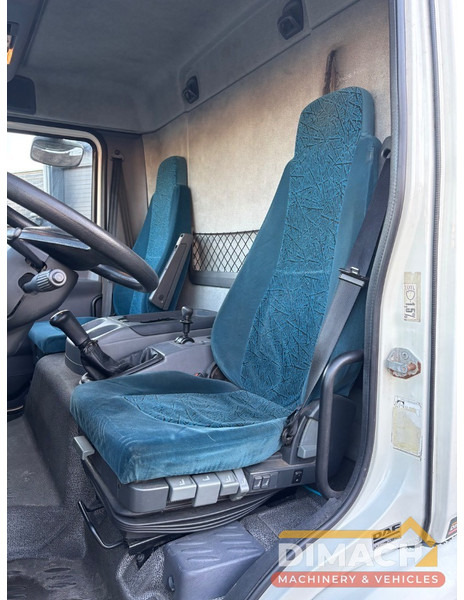 DAF FA LF45.150 4 paards, laadlift. Horsetruck NL truck - شاحنة نقل خيل: صور 3 DAF FA LF45.150 4 paards, laadlift. Horsetruck NL truck - شاحنة نقل خيل: صور 3