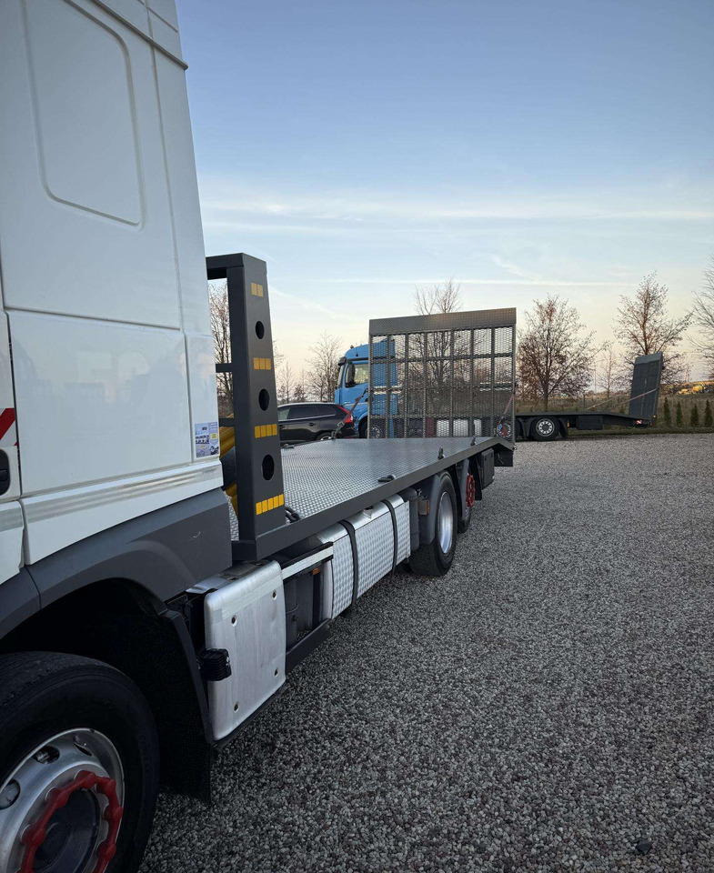 DAF XF 460 - شاحنة نقل سيارات شاحنة: صور 4 DAF XF 460 - شاحنة نقل سيارات شاحنة: صور 4