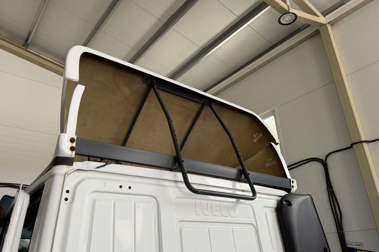 Iveco Spoileris - قطع الغيار - شاحنة: صور 3 Iveco Spoileris - قطع الغيار - شاحنة: صور 3