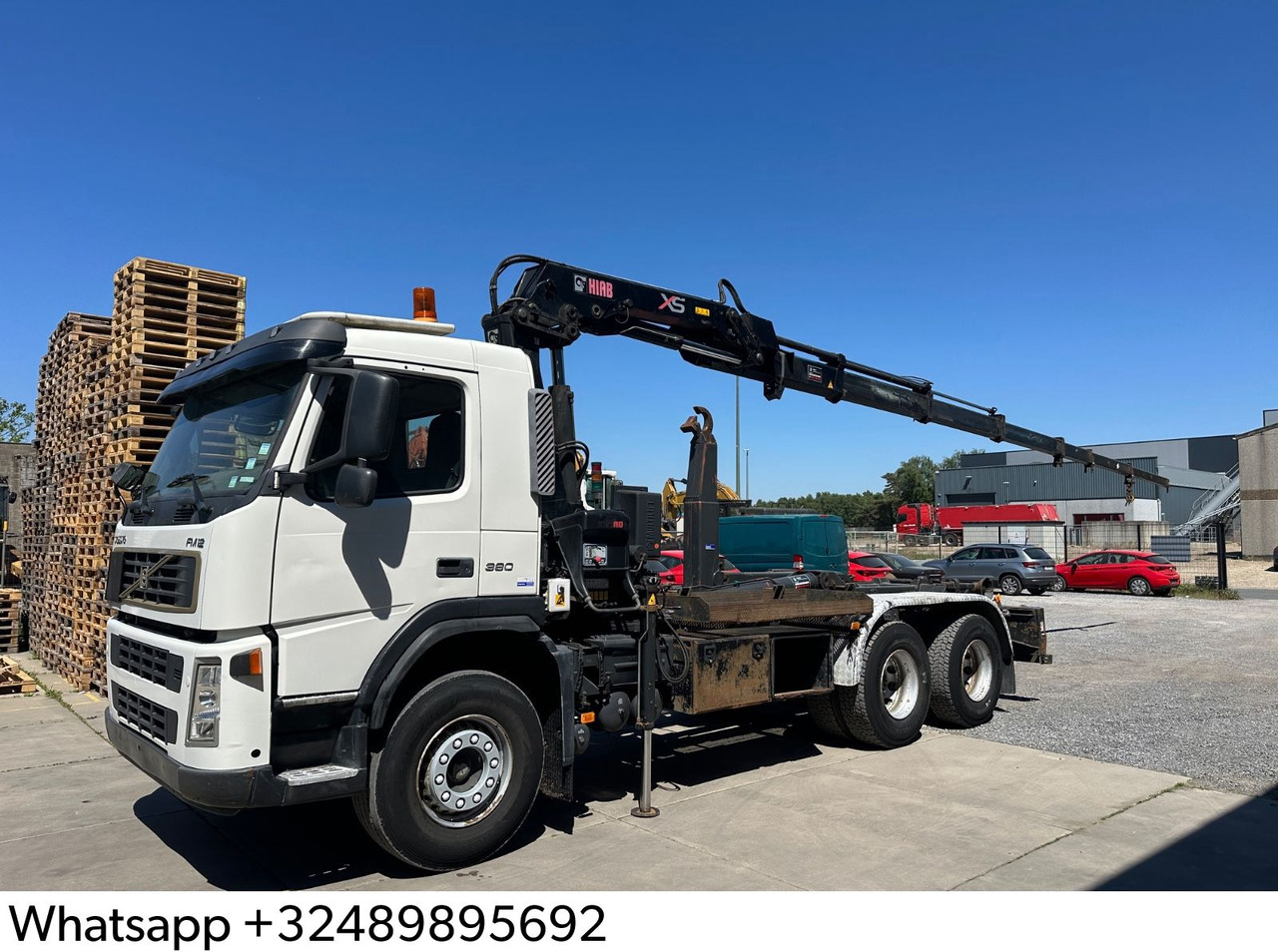 Volvo FM12 380 Hiab 144E-3 - شاحنة ذات الخطاف: صور 1 Volvo FM12 380 Hiab 144E-3 - شاحنة ذات الخطاف: صور 1