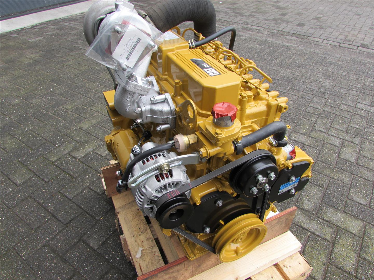CATERPILLAR / MITSUBISHI RECON S4S-DT73CWL CAT C3.4 55kW-2500Rpm - المحرك - لودر: صور 4 CATERPILLAR / MITSUBISHI RECON S4S-DT73CWL CAT C3.4 55kW-2500Rpm - المحرك - لودر: صور 4