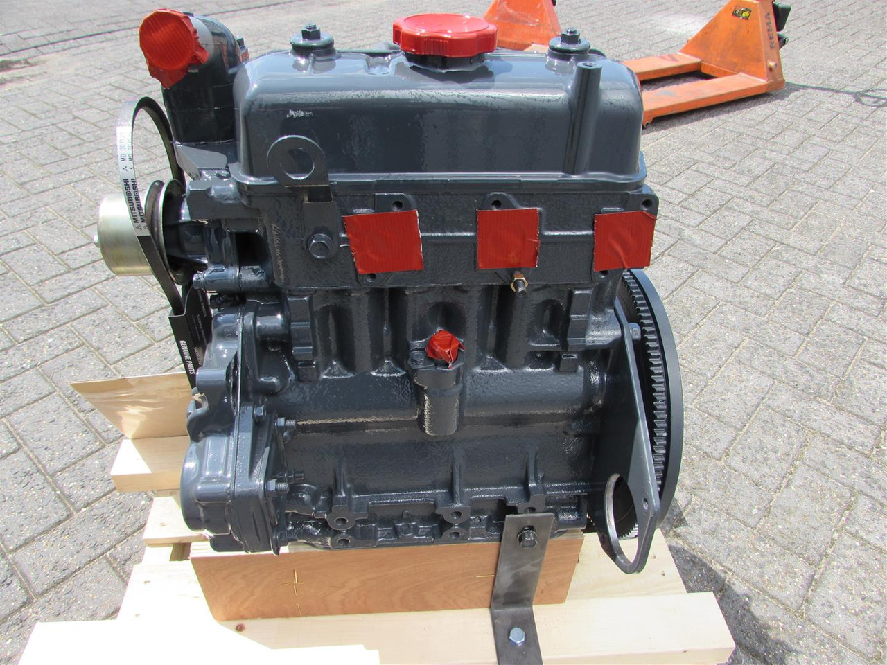 Mitsubishi RECON K3D - المحرك - لودر: صور 3 Mitsubishi RECON K3D - المحرك - لودر: صور 3