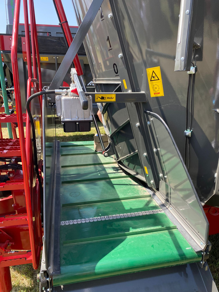 Ando Tech Futtermischwagen / Feed mixer / Melangeuse / Carro di alimentazione / Remolque alimentador / Кормораздатчик / Wóz paszowy T-REX 24 m3 - آلة خلط وتوزيع الأعلاف: صور 5 Ando Tech Futtermischwagen / Feed mixer / Melangeuse / Carro di alimentazione / Remolque alimentador / Кормораздатчик / Wóz paszowy T-REX 24 m3 - آلة خلط وتوزيع الأعلاف: صور 5