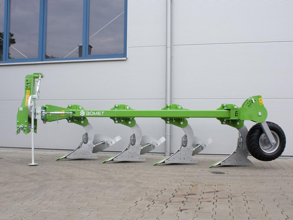 Bomet Pflüge / Single-beam plow / Charrue mono-poutre / Aratro / Плуг / Pług jednobelkowy Libra 3+1 - محراث: صور 3 Bomet Pflüge / Single-beam plow / Charrue mono-poutre / Aratro / Плуг / Pług jednobelkowy Libra 3+1 - محراث: صور 3