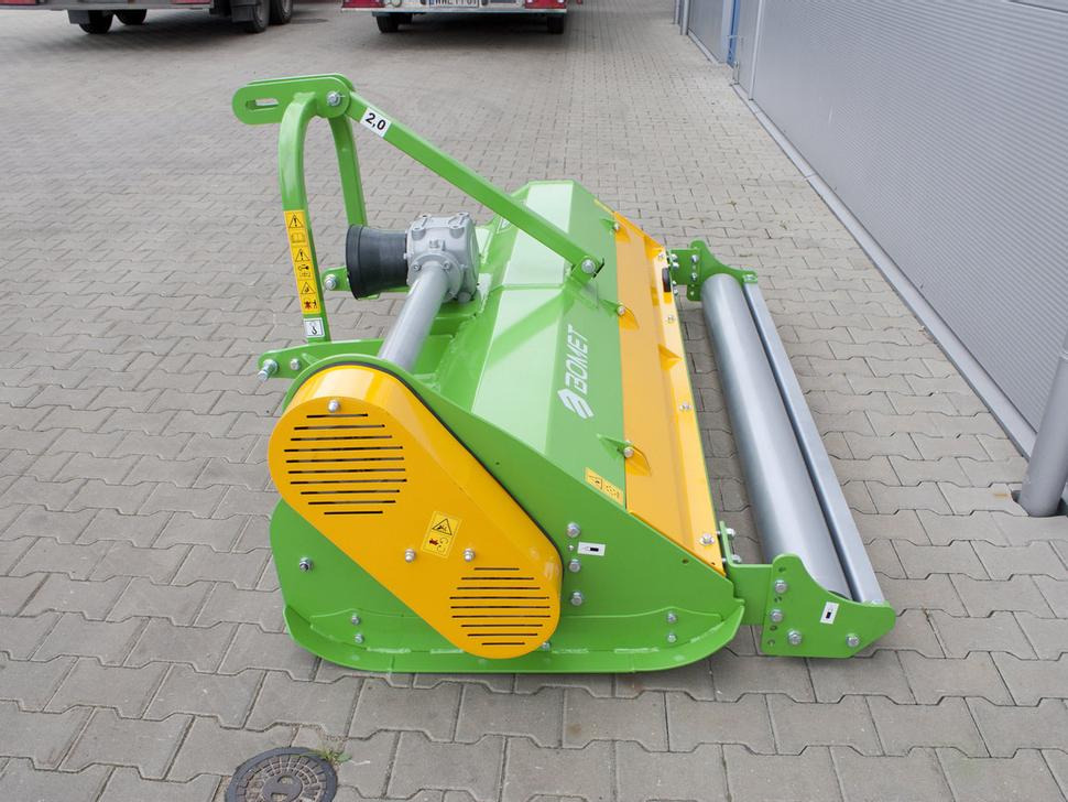 Bomet Schlegelmulcher / Flail mower / Faucheuse à fléaux / condizionatore a flagelli / Мульчер / Kosiarka bijakowa Indus 2 m - التقطيع جزازة: صور 4 Bomet Schlegelmulcher / Flail mower / Faucheuse à fléaux / condizionatore a flagelli / Мульчер / Kosiarka bijakowa Indus 2 m - التقطيع جزازة: صور 4