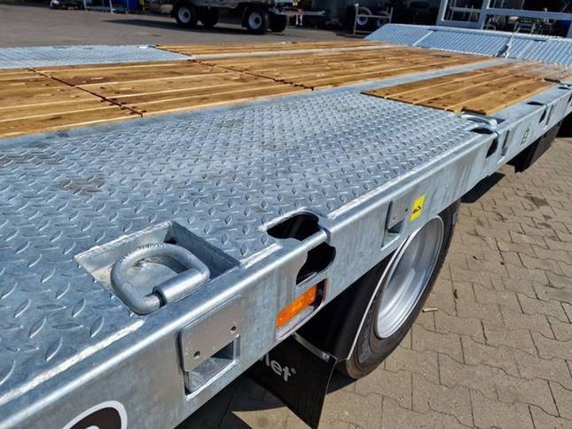 Cynkomet Plattformauflieger / Trailer / Remorque / Rimorchio a piattaforma / Remolque de plataforma / Прицеп для перевозки техники / Przyczepa maszynowa RM-240 18 t - مقطورة منصة الزراعية: صور 5 Cynkomet Plattformauflieger / Trailer / Remorque / Rimorchio a piattaforma / Remolque de plataforma / Прицеп для перевозки техники / Przyczepa maszynowa RM-240 18 t - مقطورة منصة الزراعية: صور 5