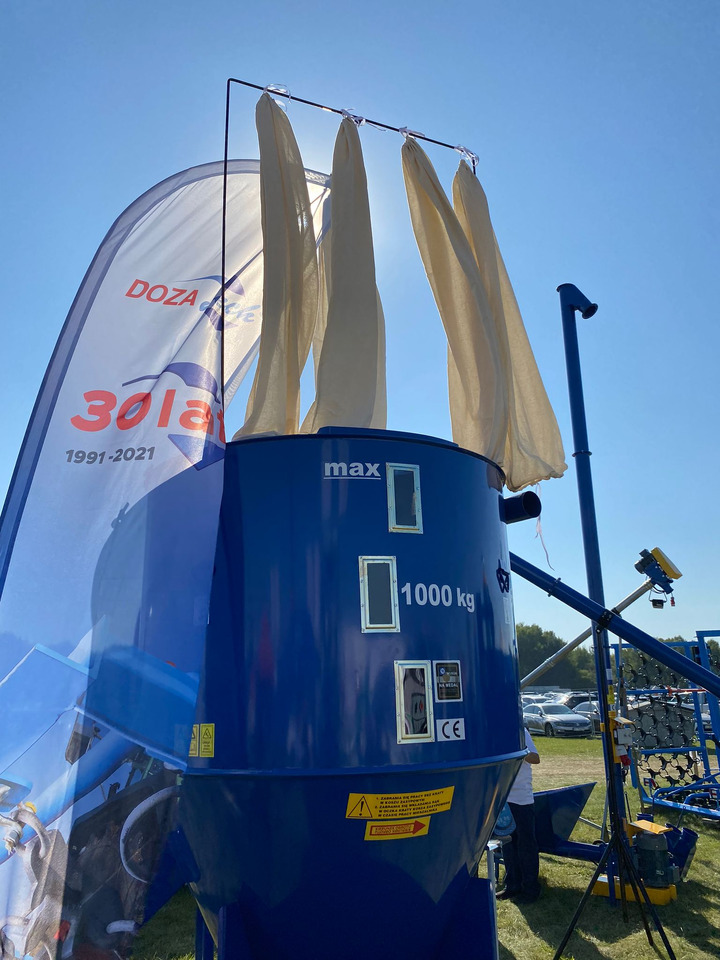 Dozamech Getreidemischanlage / Feed mixer / Melangeuse de fourrage / Miscelatore di mangime / Кормосмеситель / Mieszalnik H-033/2 1000 kg - المعدات لتربية الماشية: صور 2 Dozamech Getreidemischanlage / Feed mixer / Melangeuse de fourrage / Miscelatore di mangime / Кормосмеситель / Mieszalnik H-033/2 1000 kg - المعدات لتربية الماشية: صور 2