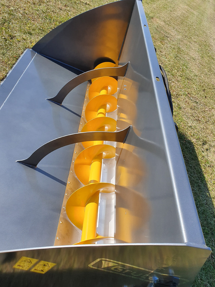 Grutech Futterverteiler / Bucket with screw / Godet avec vis / Cazo con sinfín / Benna con coclea / Ковш со шнеком / Łyżka ze ślimakiem 1,6 m - بكت شيول - الآلات والماكينات الزراعية: صور 4 Grutech Futterverteiler / Bucket with screw / Godet avec vis / Cazo con sinfín / Benna con coclea / Ковш со шнеком / Łyżka ze ślimakiem 1,6 m - بكت شيول - الآلات والماكينات الزراعية: صور 4