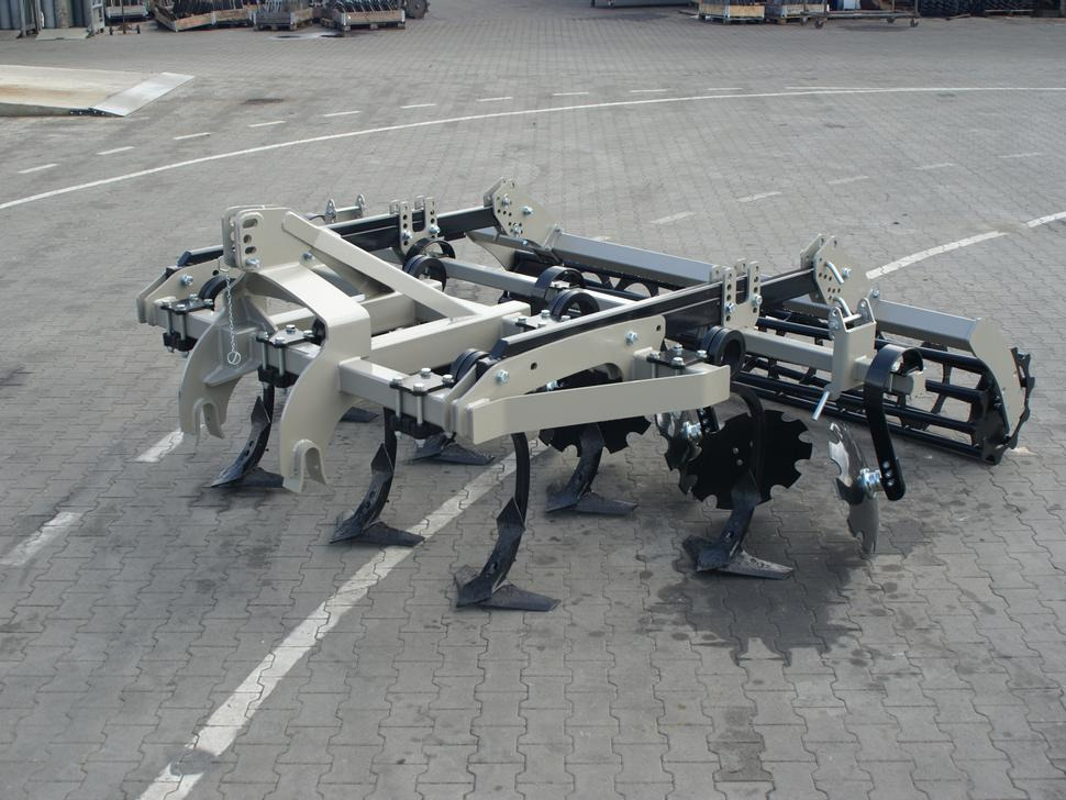 ROLEX Flügelschargrubber / Stubble cultivator / Dechaumeur à dents / Стерневой культиватор / Agregat podorywkowy 3 m - مسلفة: صور 1 ROLEX Flügelschargrubber / Stubble cultivator / Dechaumeur à dents / Стерневой культиватор / Agregat podorywkowy 3 m - مسلفة: صور 1