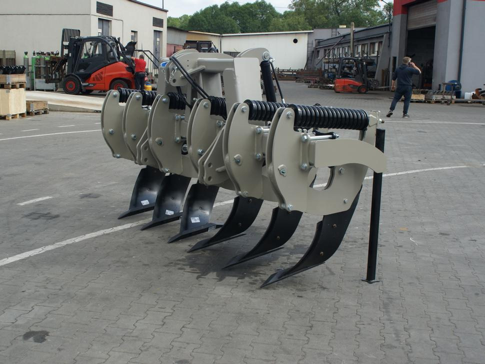 ROLEX Tiefenlockerer / Subsoiler / Décompacteur / Dissodatori / Subsolador / Глубокорыхлитель / Głębosz 3 m - محراث تحت التربة: صور 2 ROLEX Tiefenlockerer / Subsoiler / Décompacteur / Dissodatori / Subsolador / Глубокорыхлитель / Głębosz 3 m - محراث تحت التربة: صور 2