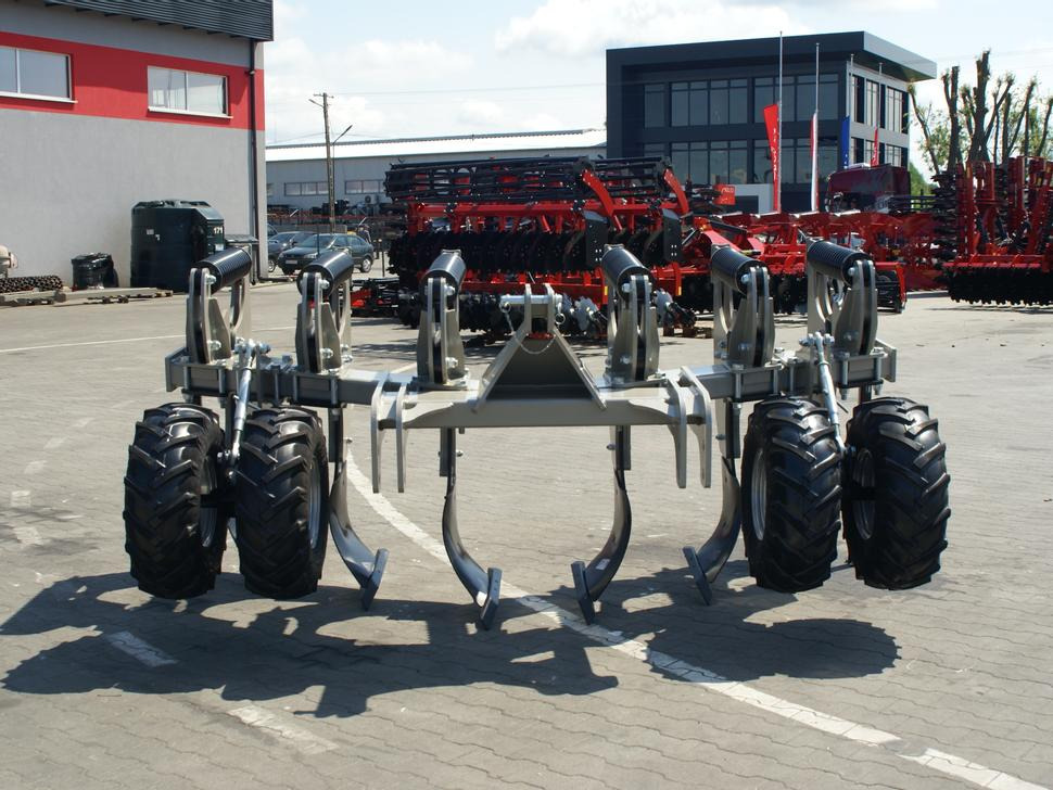 ROLEX Tiefenlockerer / Subsoiler / Décompacteur / Dissodatori / Subsolador / Глубокорыхлитель / Głębosz typ V 3 m - محراث تحت التربة: صور 4 ROLEX Tiefenlockerer / Subsoiler / Décompacteur / Dissodatori / Subsolador / Глубокорыхлитель / Głębosz typ V 3 m - محراث تحت التربة: صور 4