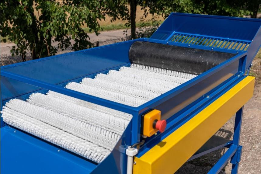 ROLMET Bürstenmaschine / Potato brush cleaner / Nettoyeuse à brosse / Pulitore a spazzole / Очиститель / Czyszczarka szczotkowa - معدات زراعة وحصاد البطاطس: صور 5 ROLMET Bürstenmaschine / Potato brush cleaner / Nettoyeuse à brosse / Pulitore a spazzole / Очиститель / Czyszczarka szczotkowa - معدات زراعة وحصاد البطاطس: صور 5