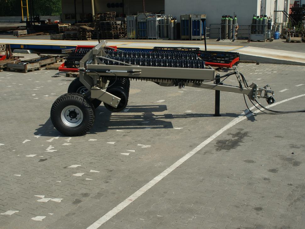 Rolex Ackerwalze / Sowing roller / Rouleau Cambridge / Attrezzi per rullatura / Rodillo / Посевной каток / Wał posiewny 6,3 m - محدلة (زراعي): صور 4 Rolex Ackerwalze / Sowing roller / Rouleau Cambridge / Attrezzi per rullatura / Rodillo / Посевной каток / Wał posiewny 6,3 m - محدلة (زراعي): صور 4