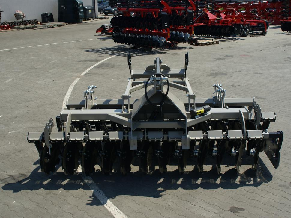 Rolex Scheibenegge / Disc harrow with hydropack / Déchaumeur à disques avec support semoir / Erpice a dischi / Cultivador de discos con hydropack / Дисковая борона с гидропаком 3 m - قرص مسلفة: صور 5 Rolex Scheibenegge / Disc harrow with hydropack / Déchaumeur à disques avec support semoir / Erpice a dischi / Cultivador de discos con hydropack / Дисковая борона с гидропаком 3 m - قرص مسلفة: صور 5