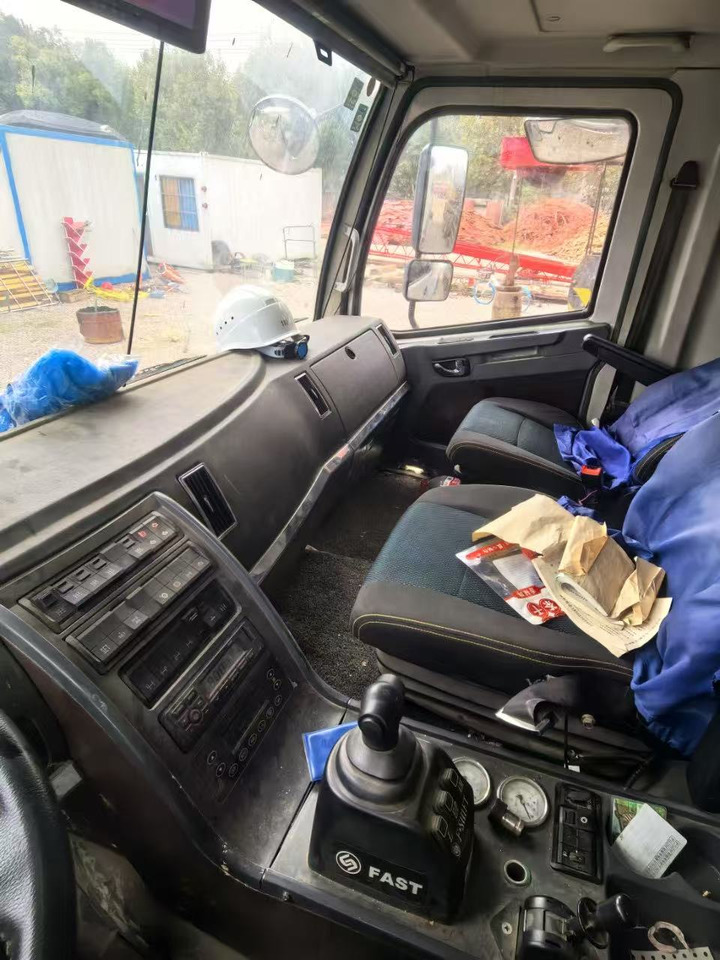 ZOOMLION 200E7 - رافعة لجميع التضاريس: صور 4 ZOOMLION 200E7 - رافعة لجميع التضاريس: صور 4