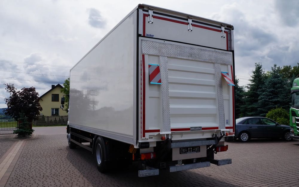 MAN TGM 18.250 / 18.290 EURO 6 KONTENER 19 PALET ŁAD. 9800 KG WINDA - بصندوق مغلق شاحنة: صور 3 MAN TGM 18.250 / 18.290 EURO 6 KONTENER 19 PALET ŁAD. 9800 KG WINDA - بصندوق مغلق شاحنة: صور 3