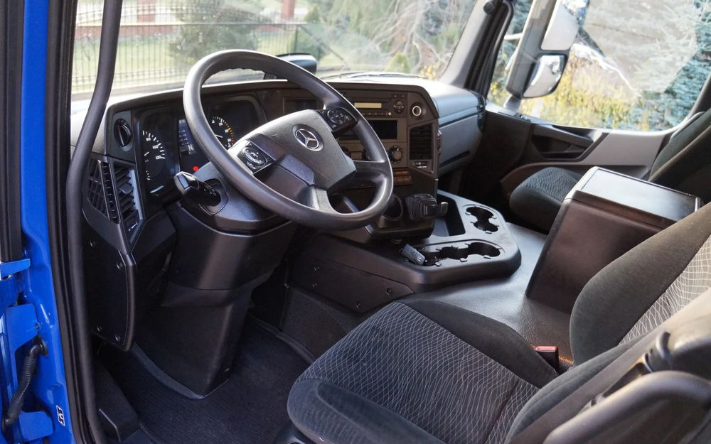 مبردة شاحنة Mercedes-Benz ANTOS 1824 EURO 6 1827 CHŁODNIA KONTENER 8.40 m: صور 13