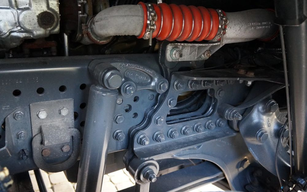 مبردة شاحنة Mercedes-Benz ANTOS 1824 EURO 6 1827 CHŁODNIA KONTENER 8.40 m: صور 10