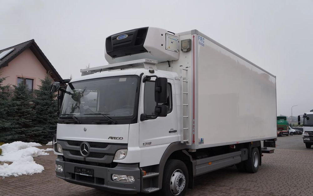 Mercedes-Benz ATEGO 1318 EURO 5 132 TYS KM CHŁODNIA CARRIER 750 WINDA - مبردة شاحنة: صور 1 Mercedes-Benz ATEGO 1318 EURO 5 132 TYS KM CHŁODNIA CARRIER 750 WINDA - مبردة شاحنة: صور 1