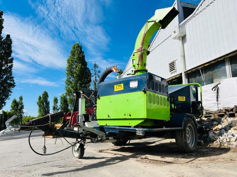 BUGNOT THIERION BV7 Broyeur de branche - ماكينة تقطيع الأغصان: صور 5 BUGNOT THIERION BV7 Broyeur de branche - ماكينة تقطيع الأغصان: صور 5