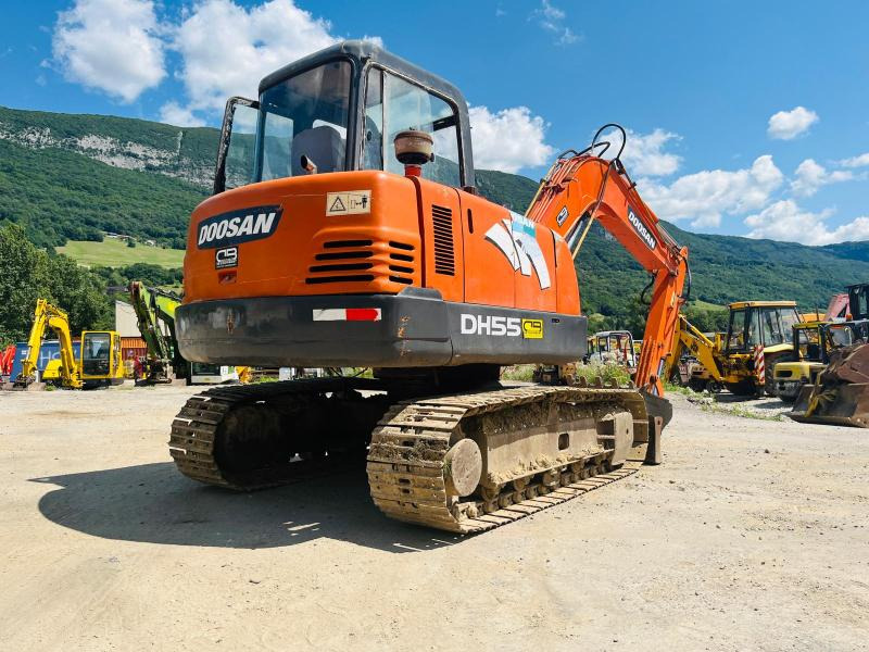 DOOSAN DH55 MINI PELLE 5T - حفارة مصغرة: صور 4 DOOSAN DH55 MINI PELLE 5T - حفارة مصغرة: صور 4