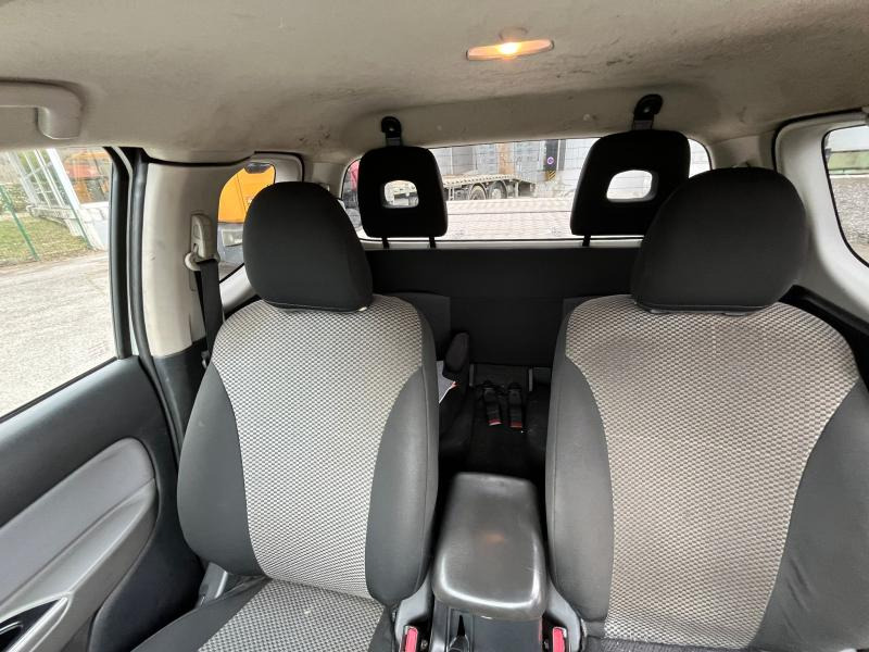 FIAT Véhicule utilitaire Pickup FULLBACK 4X4 إيجار FIAT Véhicule utilitaire Pickup FULLBACK 4X4: صور 10