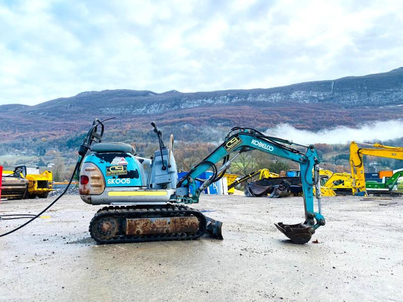 KOBELCO Mini pelle électrique SK007 - حفارة مصغرة: صور 5 KOBELCO Mini pelle électrique SK007 - حفارة مصغرة: صور 5