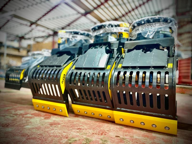 MB PINCES DE TRI POUR PELLES MB G350 / G450 / G600 - مخلبي - آلات البناء: صور 4 MB PINCES DE TRI POUR PELLES MB G350 / G450 / G600 - مخلبي - آلات البناء: صور 4