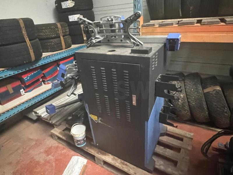 TWIN BUSCH TW115 Banc de géométrie - معدات الورش: صور 1 TWIN BUSCH TW115 Banc de géométrie - معدات الورش: صور 1