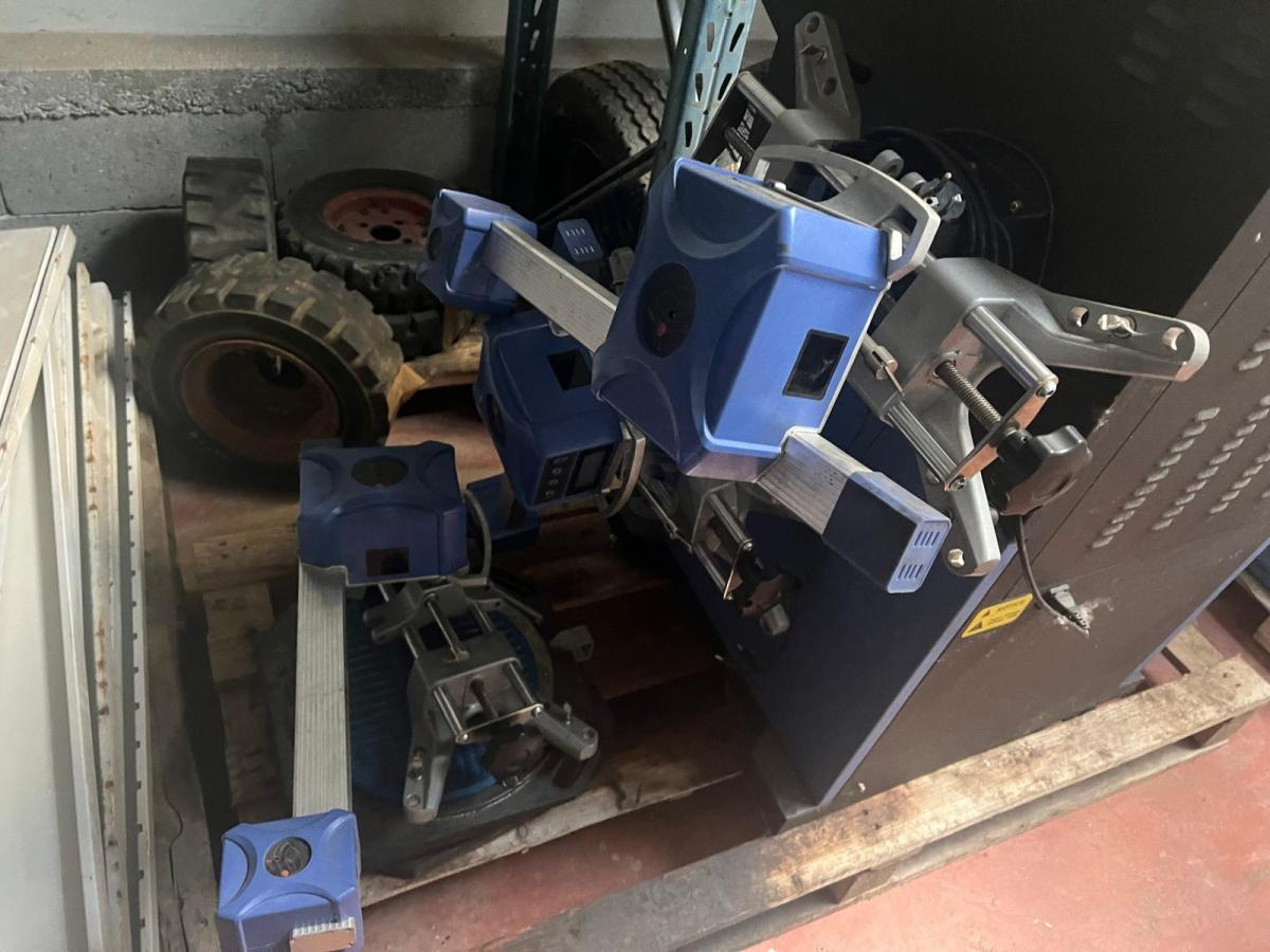 TWIN BUSCH TW115 Banc de géométrie - معدات الورش: صور 4 TWIN BUSCH TW115 Banc de géométrie - معدات الورش: صور 4