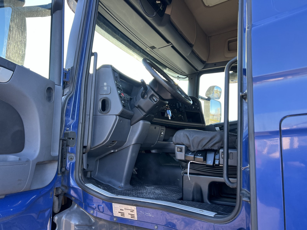 شاحنة جرار SCANIA R450: صور 13 شاحنة جرار SCANIA R450: صور 13