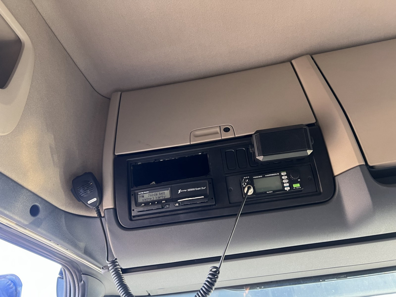 شاحنة جرار SCANIA R450: صور 21 شاحنة جرار SCANIA R450: صور 21