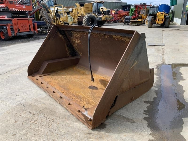 Agriweld Agriweld Toe-Tip Bucket - شاحنة مفصلية: صور 3 Agriweld Agriweld Toe-Tip Bucket - شاحنة مفصلية: صور 3