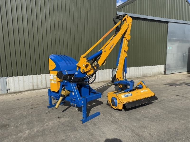 Bomford Hawk Evo 6.5 Hedge Cutter  - جزازة رافعة: صور 1 Bomford Hawk Evo 6.5 Hedge Cutter  - جزازة رافعة: صور 1