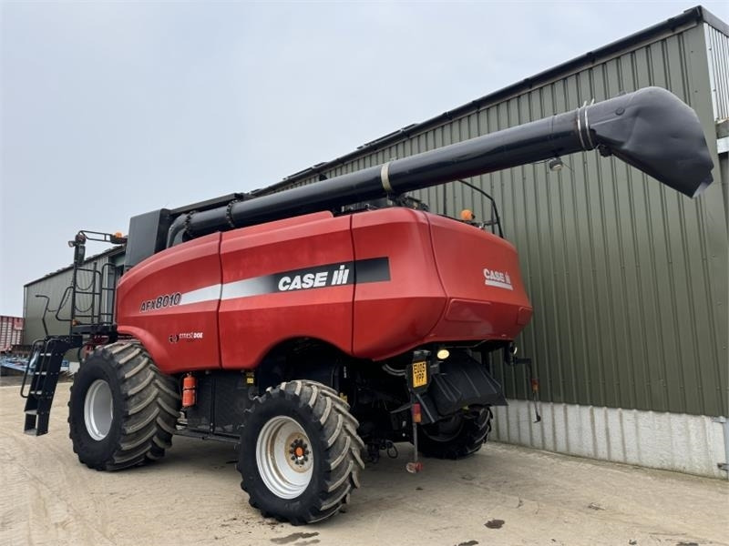 Case Axial Flow AFX 8010 c/w 30ft Header - معدات آلة حصاد: صور 4 Case Axial Flow AFX 8010 c/w 30ft Header - معدات آلة حصاد: صور 4