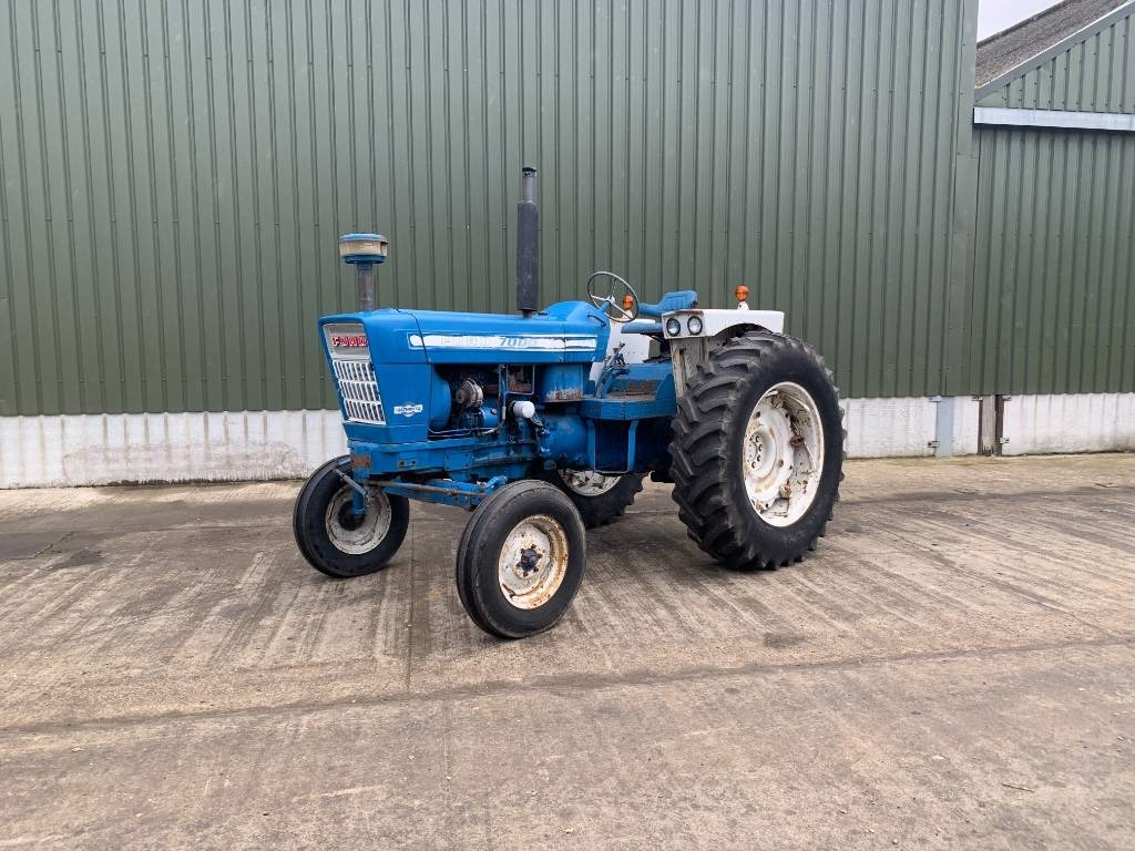 Ford 7000 - جرار: صور 1 Ford 7000 - جرار: صور 1