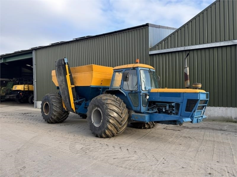Ford 8210 Self Propelled Gravel Cart  - جرار: صور 3 Ford 8210 Self Propelled Gravel Cart  - جرار: صور 3