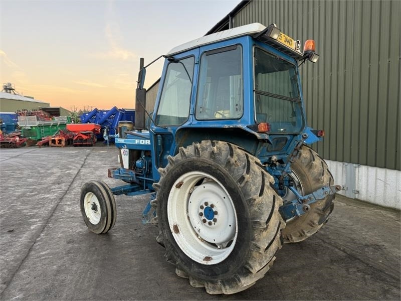 Ford Ford 7610 2wd - جرار: صور 2 Ford Ford 7610 2wd - جرار: صور 2