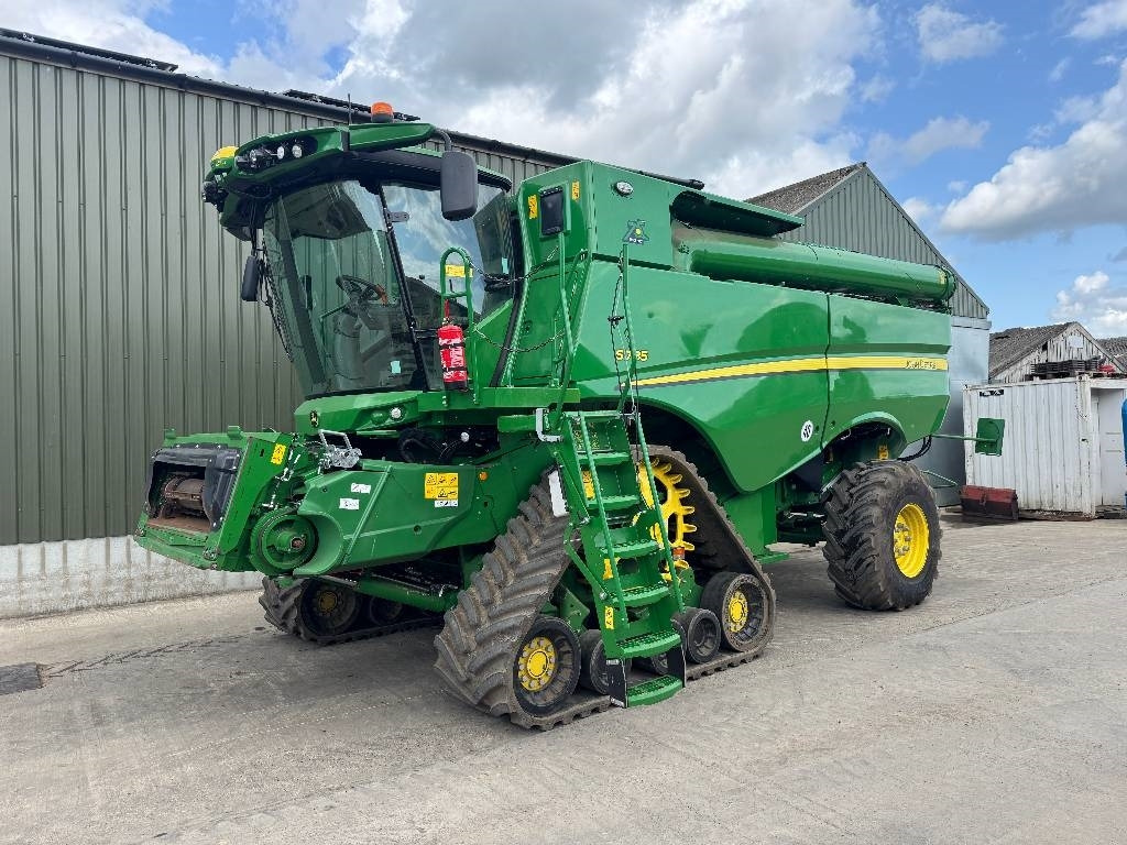 John Deere S785 4WD c/w 735D Header - حصادة شاملة: صور 1 John Deere S785 4WD c/w 735D Header - حصادة شاملة: صور 1