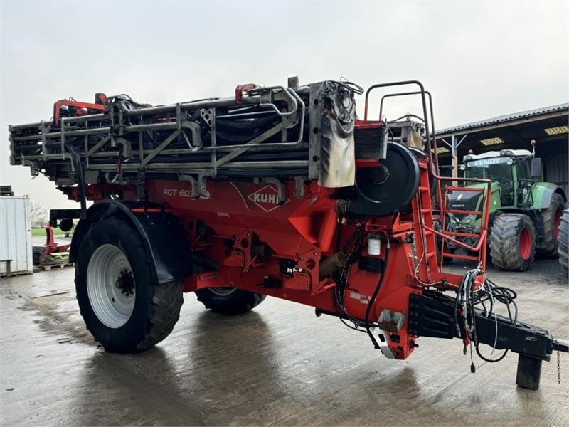 Kuhn AGT 6036 Boom Fert Spreader - آلة رش الأسمدة: صور 4 Kuhn AGT 6036 Boom Fert Spreader - آلة رش الأسمدة: صور 4
