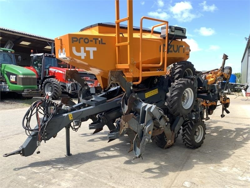 Mzuri Pro-Till 4T Drill - الة بذر: صور 5 Mzuri Pro-Till 4T Drill - الة بذر: صور 5