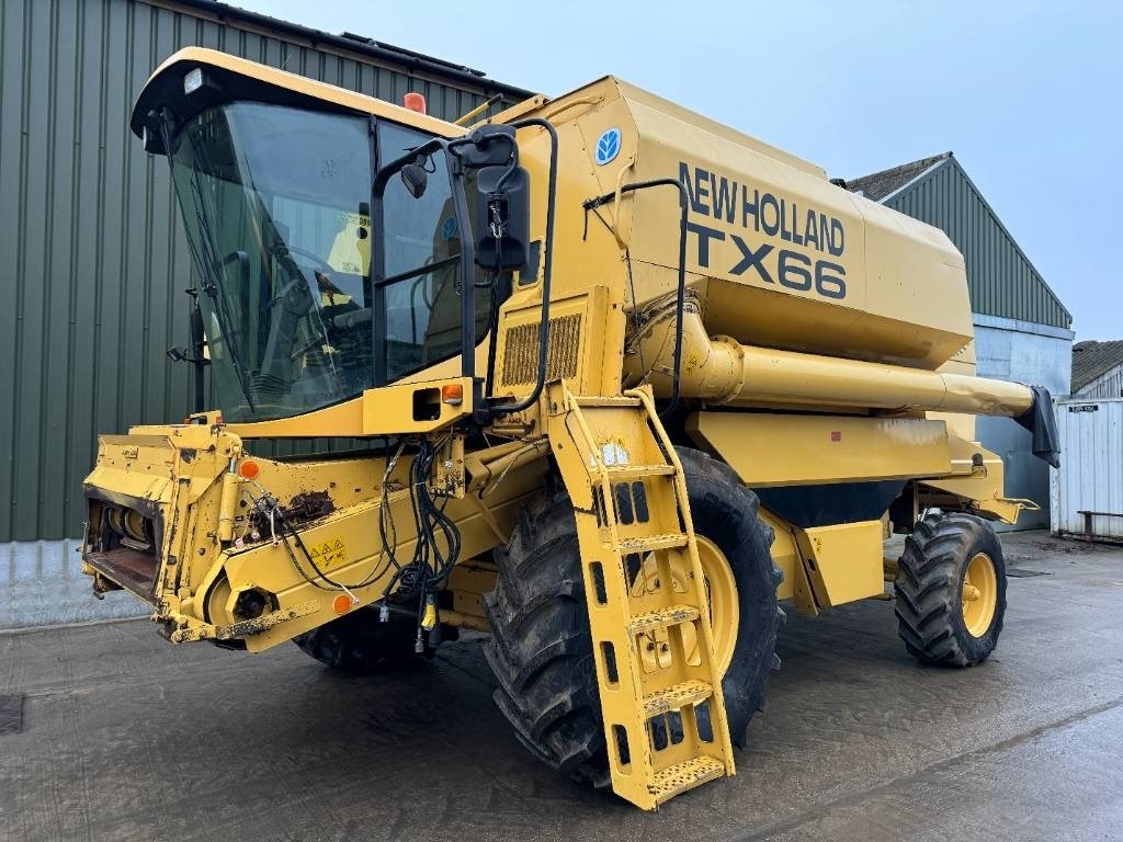New Holland TX 66 - حصادة شاملة: صور 4 New Holland TX 66 - حصادة شاملة: صور 4