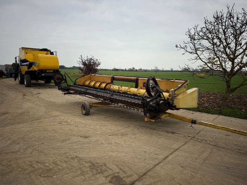 Sund 20Ft Pea Header - معدات آلة حصاد: صور 1 Sund 20Ft Pea Header - معدات آلة حصاد: صور 1