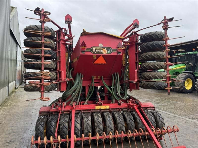 Vaderstad 600F Seed Drill - الة بذر: صور 3 Vaderstad 600F Seed Drill - الة بذر: صور 3