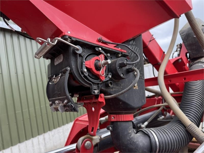 Vaderstad Bio Drill 360 - الة بذر: صور 5 Vaderstad Bio Drill 360 - الة بذر: صور 5