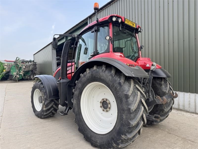 Valtra T194 Versu - جرار: صور 2 Valtra T194 Versu - جرار: صور 2