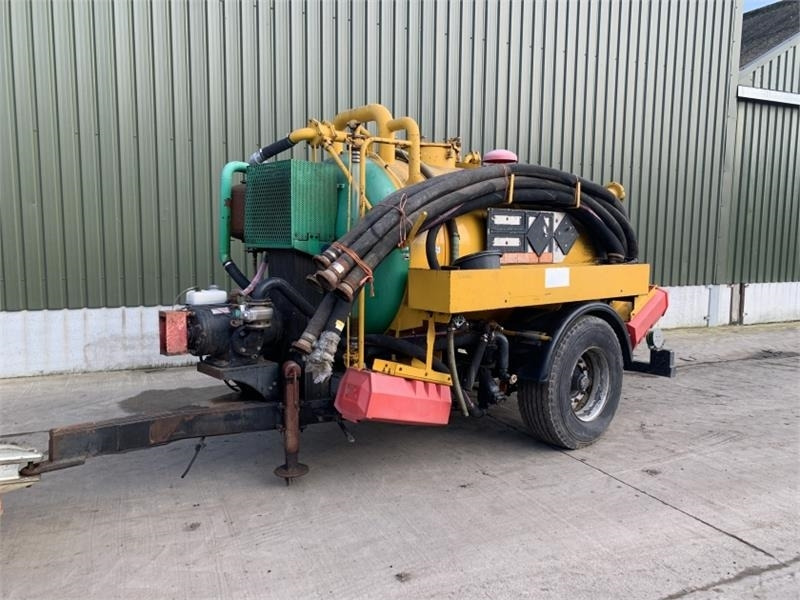 Whale Vacume Tanker - صهريج السماد السائل: صور 1 Whale Vacume Tanker - صهريج السماد السائل: صور 1