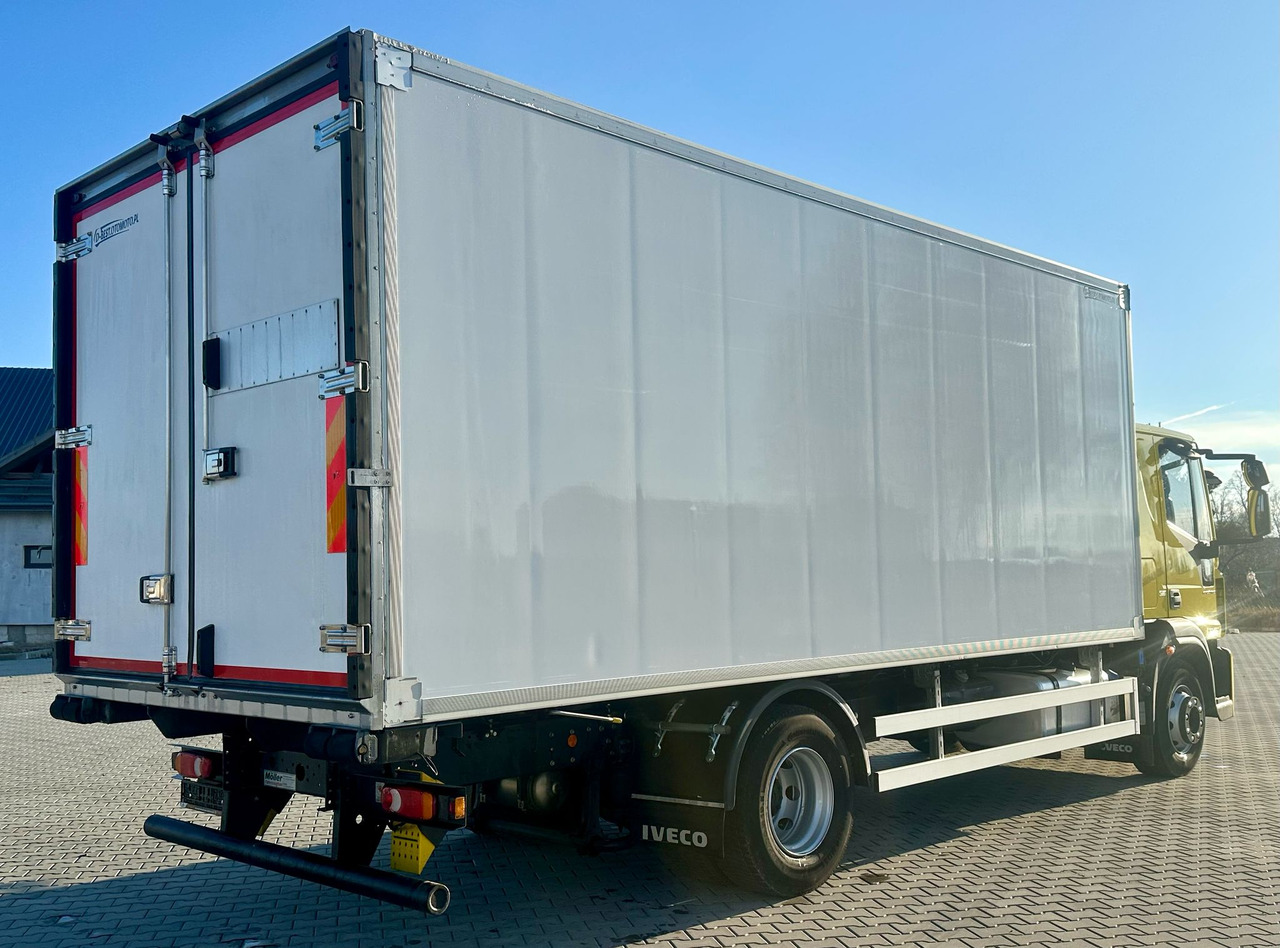 IVECO EUROCARGO 160-280 / CHŁODNIA / 6.1 M DŁUGOŚCI / 15 EUROPALET / AUTOMAT / SYPIALKA / NISKI PRZEBIEG / 16 TON DMC / CARRIER SPALINOWO - ELEKTRYCZNY / 2018 ROK - مبردة شاحنة: صور 5 IVECO EUROCARGO 160-280 / CHŁODNIA / 6.1 M DŁUGOŚCI / 15 EUROPALET / AUTOMAT / SYPIALKA / NISKI PRZEBIEG / 16 TON DMC / CARRIER SPALINOWO - ELEKTRYCZNY / 2018 ROK - مبردة شاحنة: صور 5