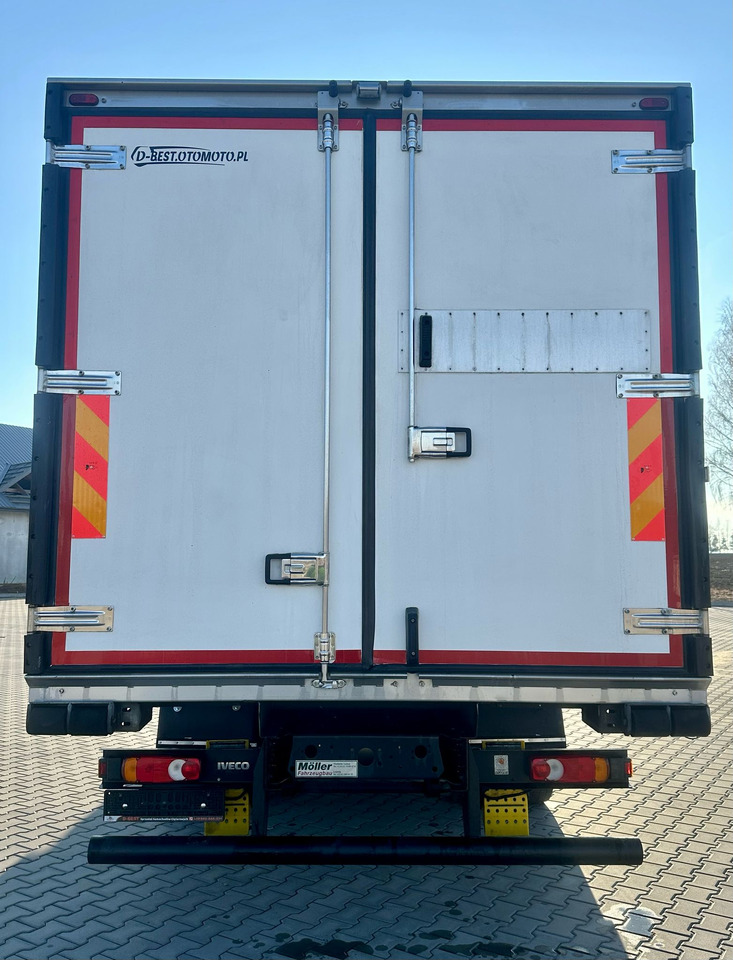 IVECO EUROCARGO 160-280 / CHŁODNIA / 6.1 M DŁUGOŚCI / 15 EUROPALET / AUTOMAT / SYPIALKA / NISKI PRZEBIEG / 16 TON DMC / CARRIER SPALINOWO - ELEKTRYCZNY / 2018 ROK - مبردة شاحنة: صور 3 IVECO EUROCARGO 160-280 / CHŁODNIA / 6.1 M DŁUGOŚCI / 15 EUROPALET / AUTOMAT / SYPIALKA / NISKI PRZEBIEG / 16 TON DMC / CARRIER SPALINOWO - ELEKTRYCZNY / 2018 ROK - مبردة شاحنة: صور 3